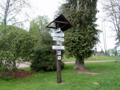 Vstup do horního parku od dolní brány