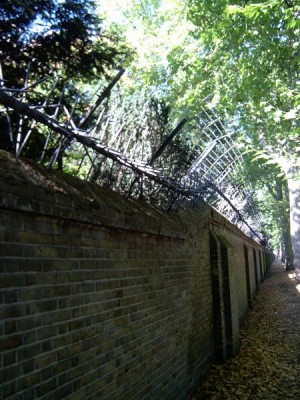  Buckingham Palace Gardens, Londýn 2005