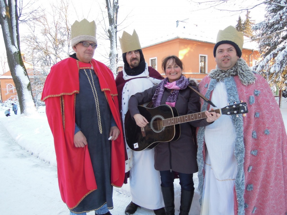 Tři králové v Domovu pod hradem Žampach 6.1.2015