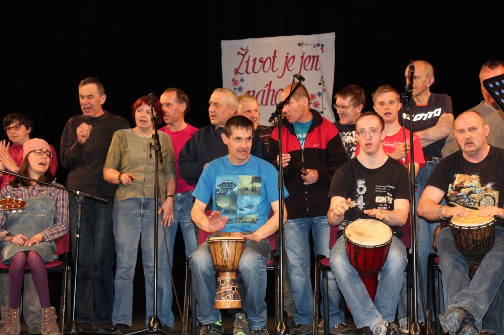 30.3. 2017 Vystoupení Barbušáků - přehlídka uměleckých souborů - Tylovo divadlo - Polička