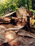 Archeologické práce, hradní vrch se zbytky hradeb, 2001 