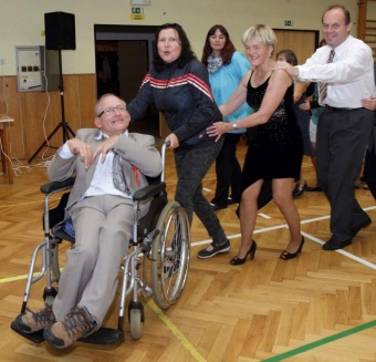 29.10. 2015 - Věneček na závěr tanečních - Dlouhoňovice