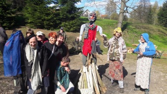 29.4 2016 Rej čarodějnic v Domovu pod hradem Žampach