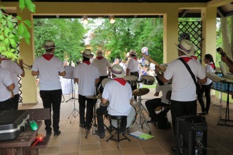 25.6. 2017 vystoupení souboru Fiesta Tica Kostarika - folklorní soubor ze San José z Kostariky
