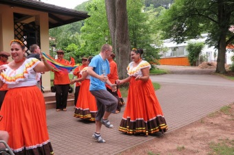 25.6. 2017 vystoupení souboru Fiesta Tica Kostarika - folklorní soubor ze San José z Kostariky