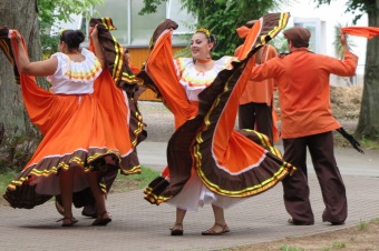 25.6. 2017 vystoupení souboru Fiesta Tica Kostarika - folklorní soubor ze San José z Kostariky