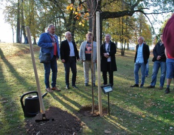 2018 Sázení pamětní lípy a benefiční koncert Q VOX (17.10.)