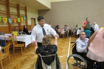 2018 Věneček na závěr tanečních - Dlouhoňovice (1.11.)