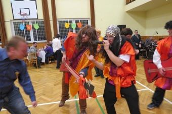 2018 Věneček na závěr tanečních - Dlouhoňovice (1.11.)