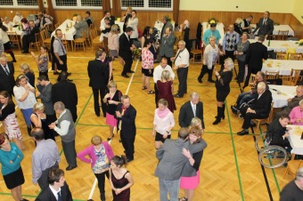 2019 Věneček na závěr tanečních - Dlouhoňovice 28.11.)