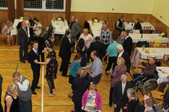 2019 Věneček na závěr tanečních - Dlouhoňovice 28.11.)