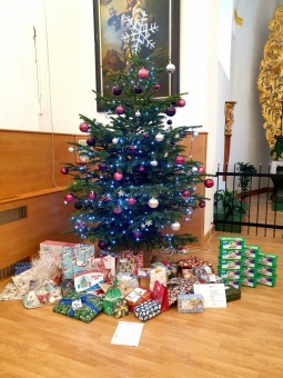 Dárky ze sbírky od Oblastní spolek ČČK Ústí nad Orlicí