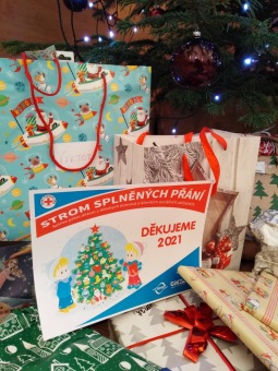 Dárky ze sbírky od Oblastní spolek ČČK Ústí nad Orlicí