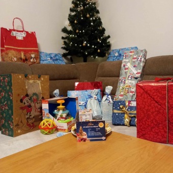 2023 Štědrý den v Domovu pod hradem Žampach (24.12.) - domek děti Žamberk