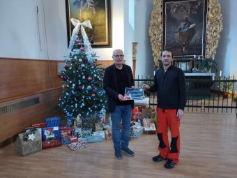 Dárky ČČK ÚO - Strom splněných přání.