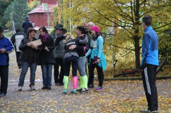Foto Iscarex - Honza Šimůnek a Markéta Černá: 2. ročník běžeckého krosu Okolo Žampachu 23.10. 2016