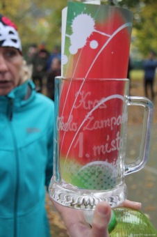 Foto Iscarex - Honza Šimůnek a Markéta Černá: 2. ročník běžeckého krosu Okolo Žampachu 23.10. 2016