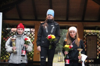 Foto Iscarex - Honza Šimůnek a Markéta Černá: 2. ročník běžeckého krosu Okolo Žampachu 23.10. 2016