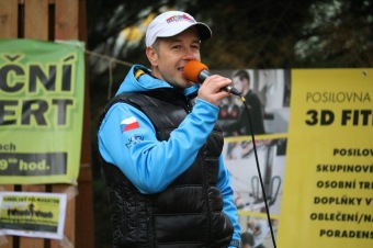 Foto Iscarex - Honza Šimůnek a Markéta Černá: 2. ročník běžeckého krosu Okolo Žampachu 23.10. 2016