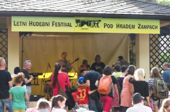11.7. 2015 Letní hudební festival pod hradem Žampach