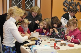 11.12. 2015 - Vánoční akce - Jarmark - dětské dílny - koncert