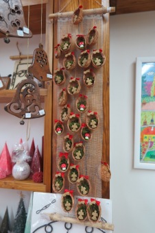 13.12. 2016 Obchůdek Z pod hradu Žampach-  Letohrad - vánoční prodej - zahájen