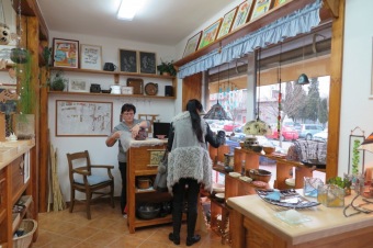 13.12. 2016 Obchůdek Z pod hradu Žampach-  Letohrad - vánoční prodej - zahájen