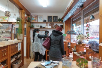 13.12. 2016 Obchůdek Z pod hradu Žampach-  Letohrad - vánoční prodej - zahájen