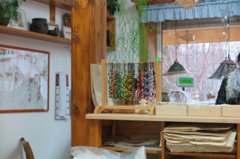 13.12. 2016 Obchůdek Z pod hradu Žampach-  Letohrad - vánoční prodej - zahájen