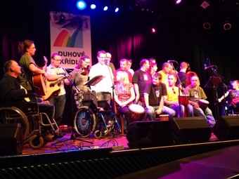 30.9. 2015 Barbušáci na akci Duhové křídlo Pardubice