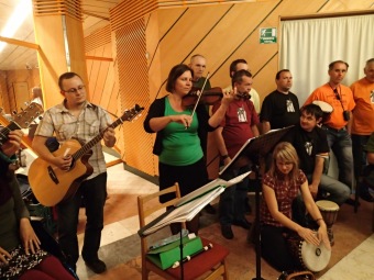 30.9. 2015 Barbušáci na akci Duhové křídlo Pardubice