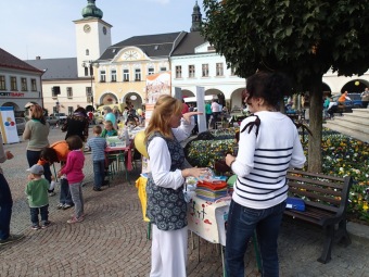 24.9. 2015 Integrační den Ústí n. Orl.  - Barbušáci a canisterapie p. Loučky