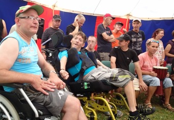 14.9. 2016 Barbušáci zahráli a zazpívali pro pacienty v Hamzově léčebně - Luže Košumberk