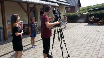 2016 Východočeská televize V1 natáčela reportáž o naší službě