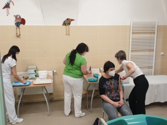 Vakcína Moderna dorazila dne 2.3. v počtu 170 ks také do našeho "očkovacího centra".