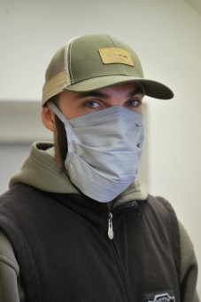 2020 Nouzový stav zasáhl také do Domova pod hradem Žampach - šití ochranných roušek...