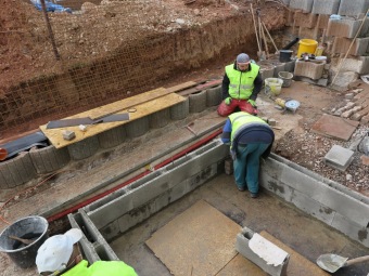 Realizujeme bezbariérový přístup do podkroví  domku Adam. Spolufinancováno z programu EU IROP - Infrastruktura sociálních služeb II - díky MAS ORLICKO