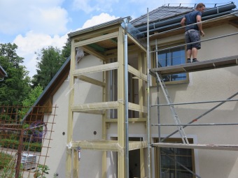 Realizujeme bezbariérový přístup do podkroví  domku Adam. Spolufinancováno z programu EU IROP - Infrastruktura sociálních služeb II - díky MAS ORLICKO