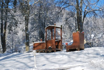 Žampach arboretum -vnitřní areál - herní prvky (4)
