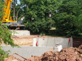 2023 Program dešťovka - průběh prací - montáž retenční nádrže 13.6. 2023