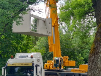 2023 Program dešťovka - průběh prací - montáž retenční nádrže 13.6. 2023